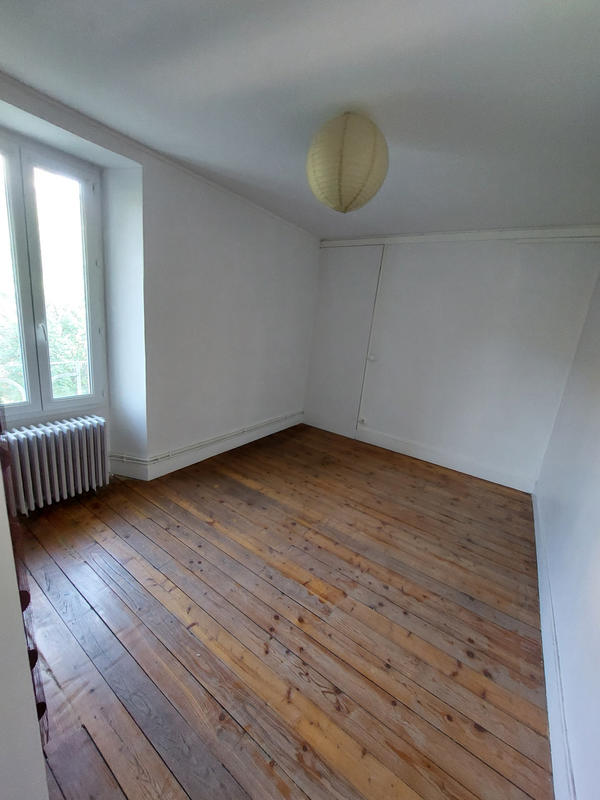 Appartement - 90 m² - 4 pièces