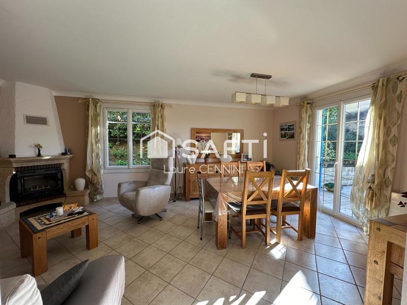 Maison - 92 m² - 5 pièces