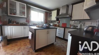 Maison - 160 m² - 8 pièces