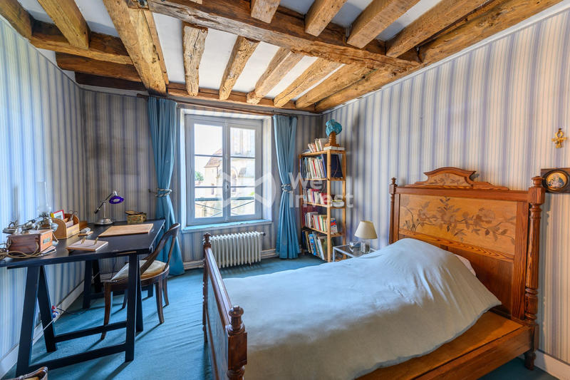 Maison - 350 m² - 15 pièces