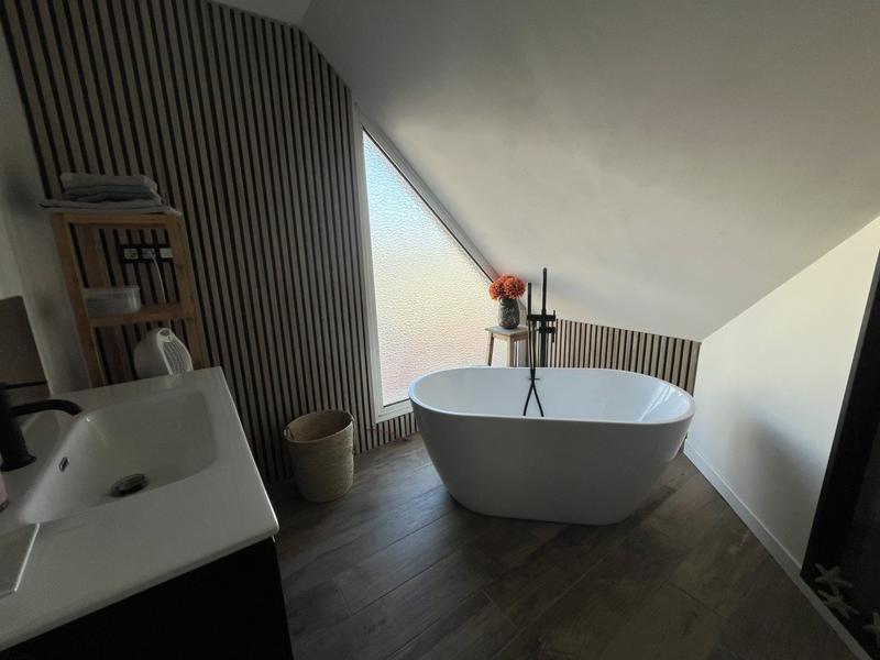 Maison - 162 m² - 10 pièces