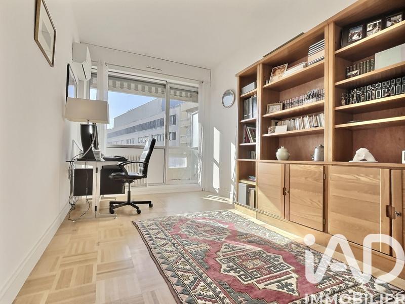 Appartement - 143 m² - 5 pièces