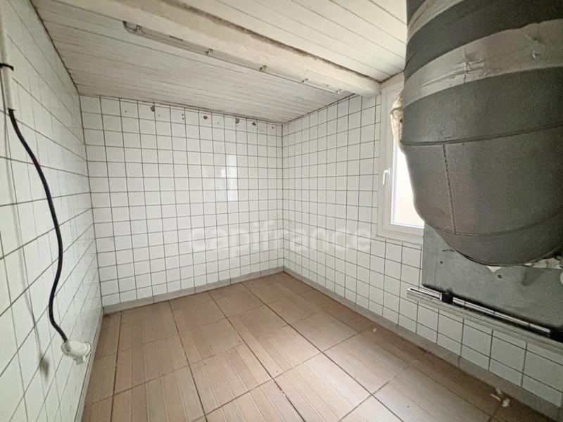 Local commercial - 75 m² - 3 pièces