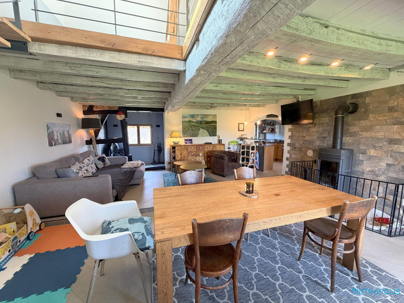 Maison - 159 m² - 5 pièces