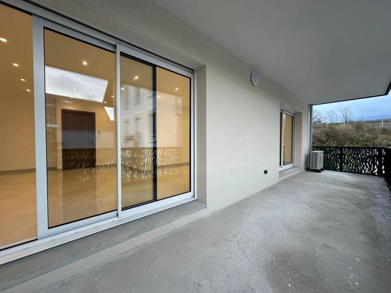 Appartement - 105 m² - 4 pièces