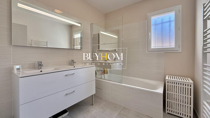 Maison - 120 m² - 6 pièces