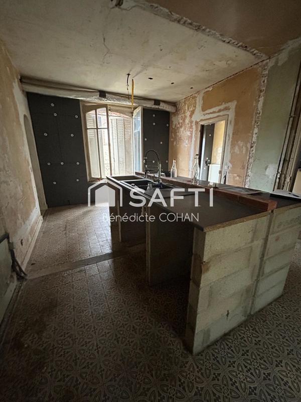 Maison - 320 m² - 13 pièces