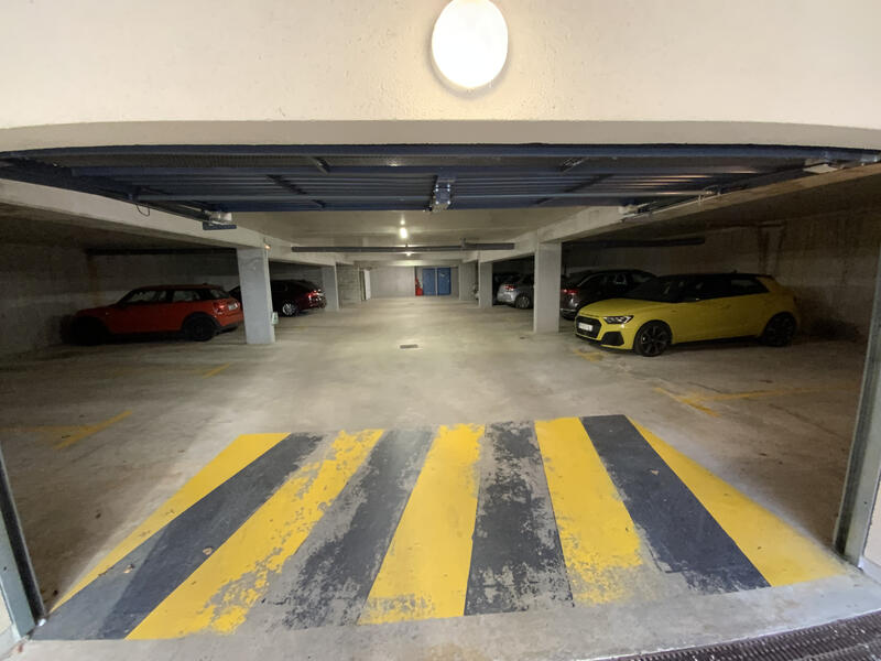 Parking / Garage - 16 m²