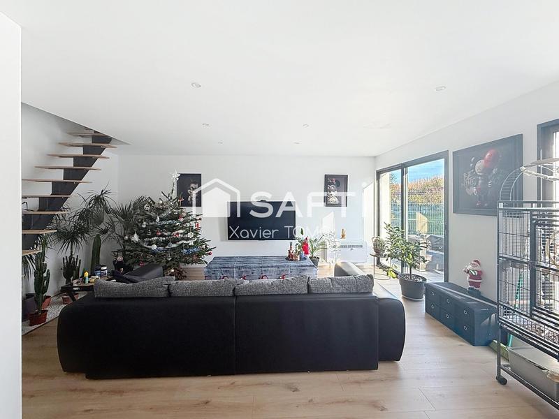 Maison - 130 m² - 8 pièces