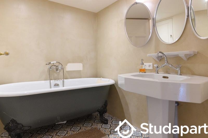 Chambre - 11 m² - 1 pièce