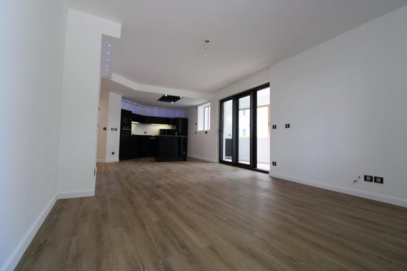 Appartement - 103 m² - 4 pièces