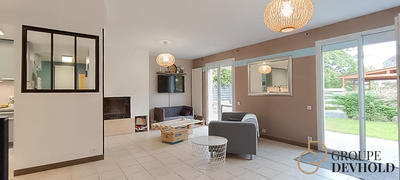 Maison - 182 m² - 8 pièces