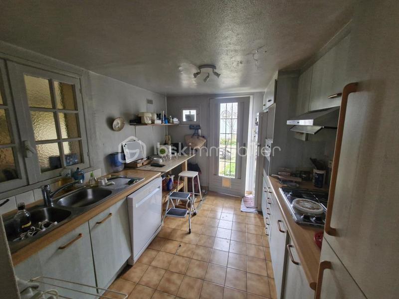 Maison traditionnelle - 163 m² - 6 pièces