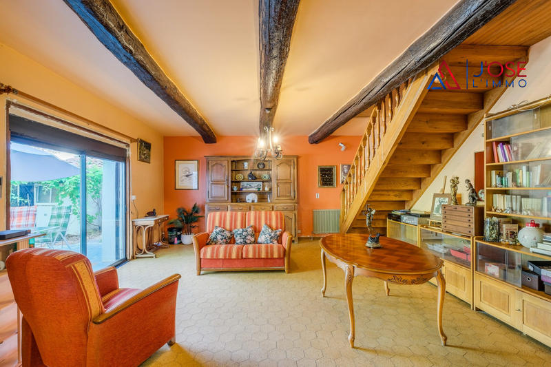 Maison ancienne - 228 m² - 6 pièces