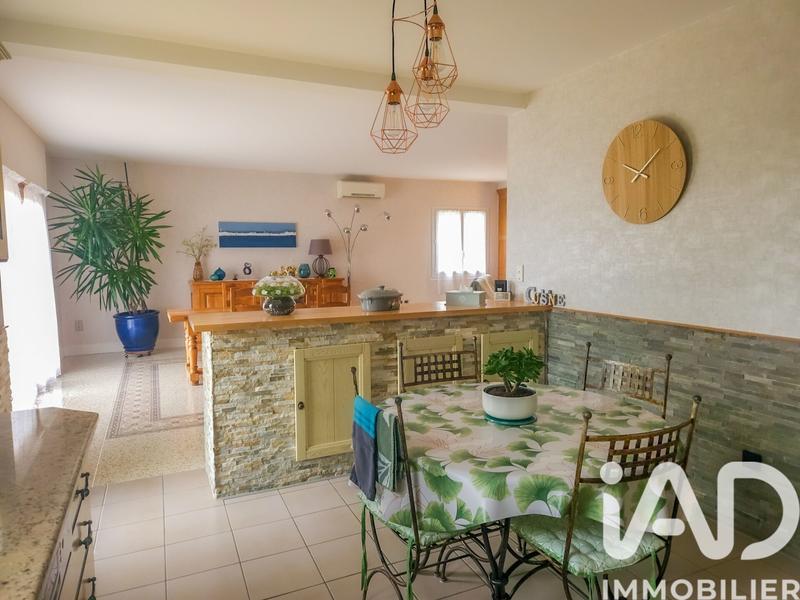 Maison - 180 m² - 8 pièces