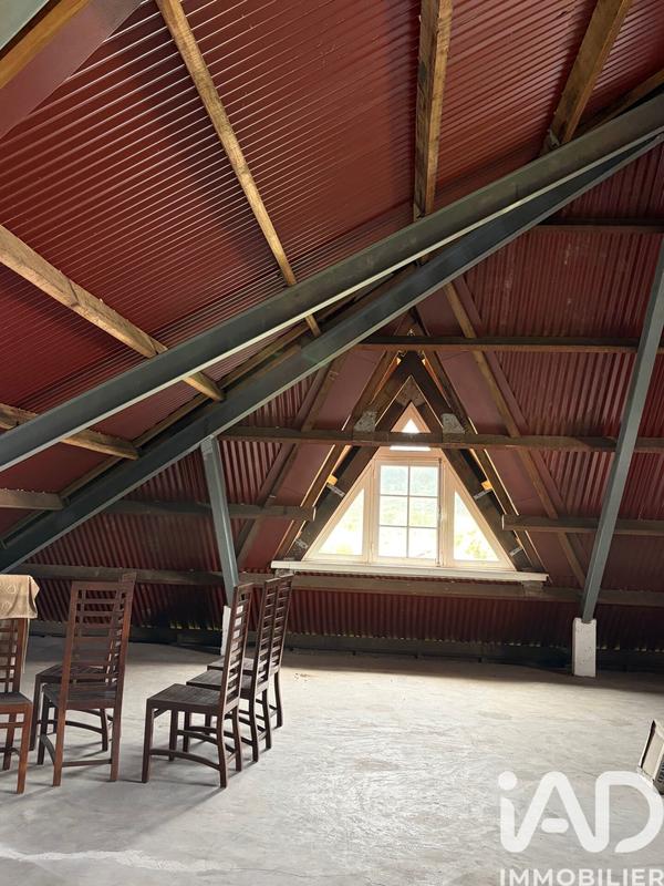 Maison - 250 m² - 10 pièces