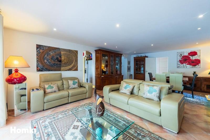 Maison - 142 m² - 5 pièces