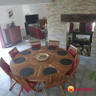 Maison traditionnelle - 205 m² - 7 pièces