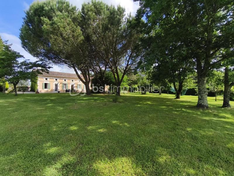 Longère - 221 m² - 10 pièces