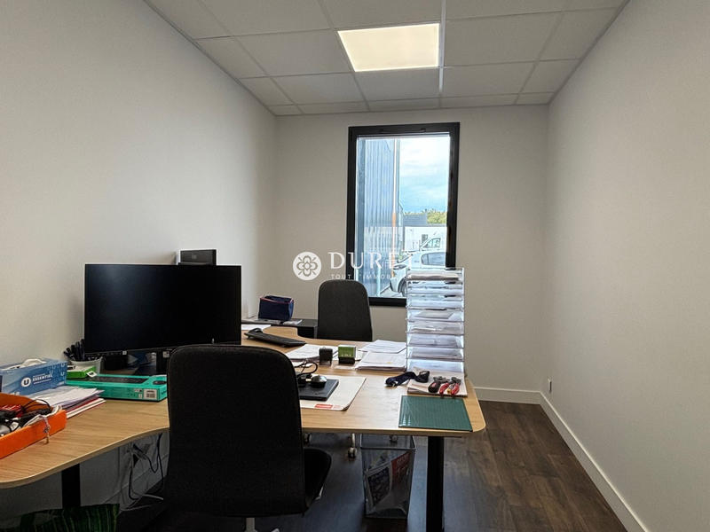 Local d'activités - 497 m²