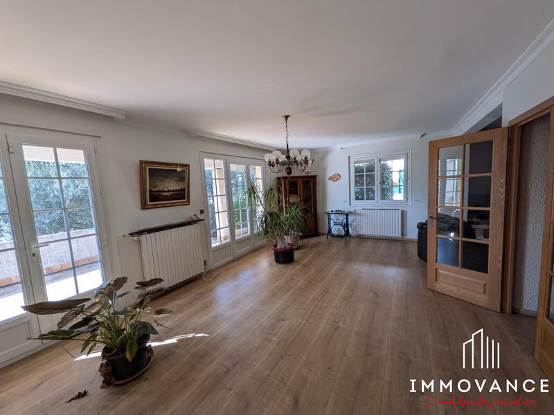 Villa - 157 m² - 6 pièces