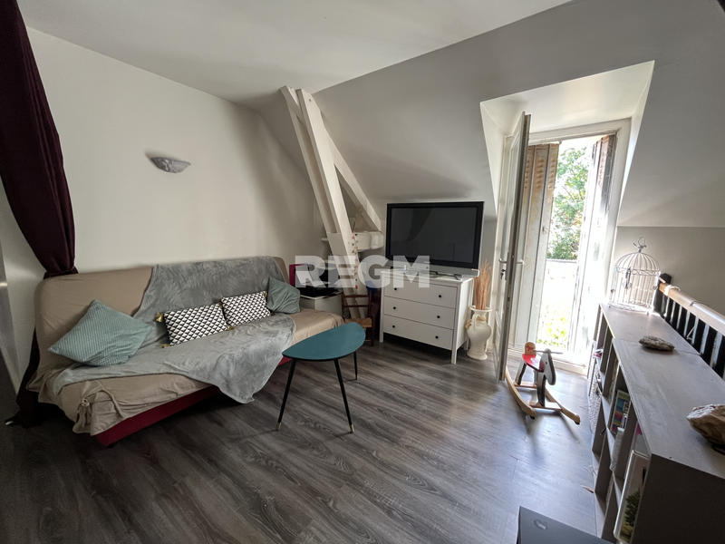 Maison - 200 m² - 7 pièces