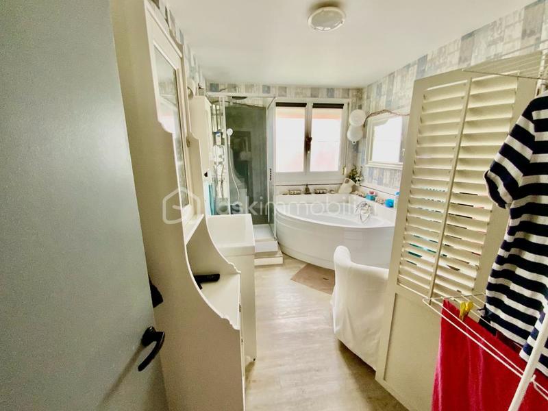 Appartement - 70 m² - 4 pièces