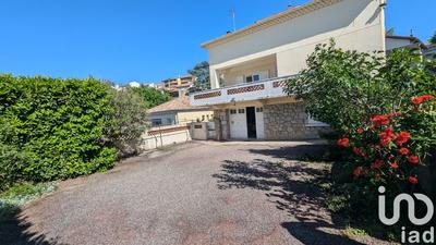 Maison - 109 m² - 4 pièces