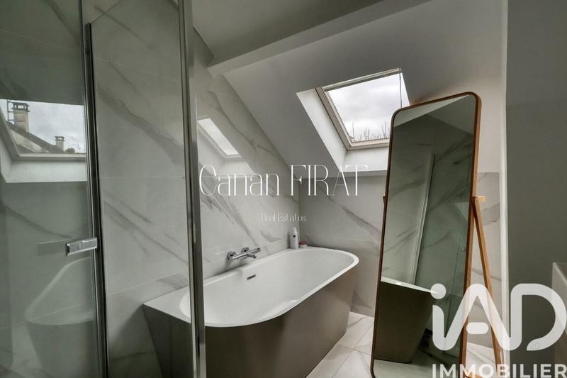 Maison de ville - 122 m² - 6 pièces