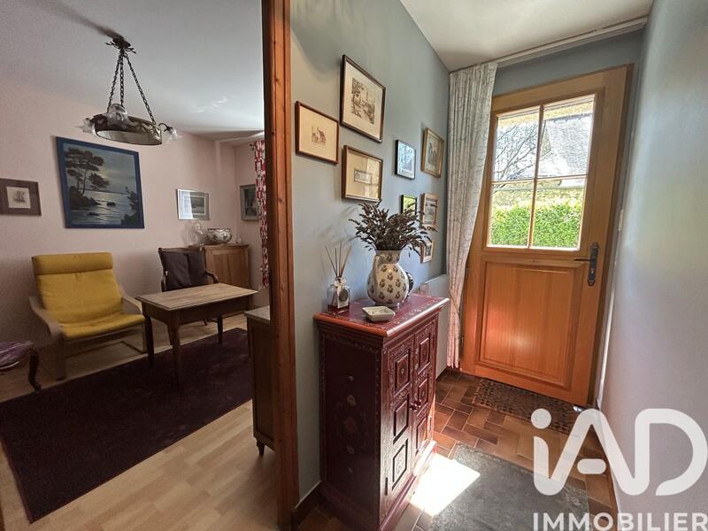 Maison - 204 m² - 8 pièces