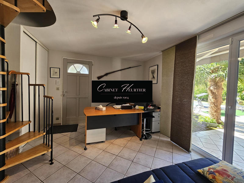 Maison - 141 m² - 7 pièces