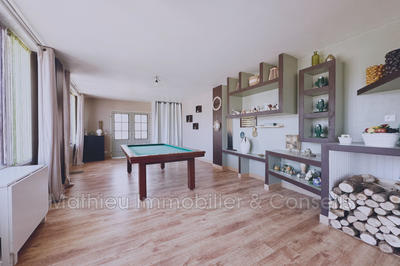 Maison - 188 m² - 6 pièces