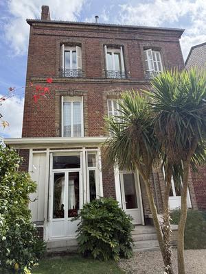 Maison - 160 m² - 8 pièces