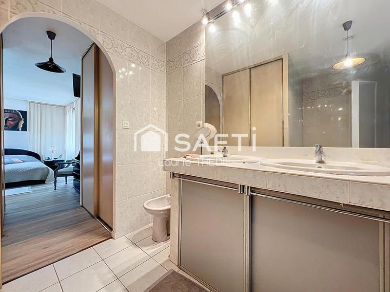 Maison - 179 m² - 6 pièces