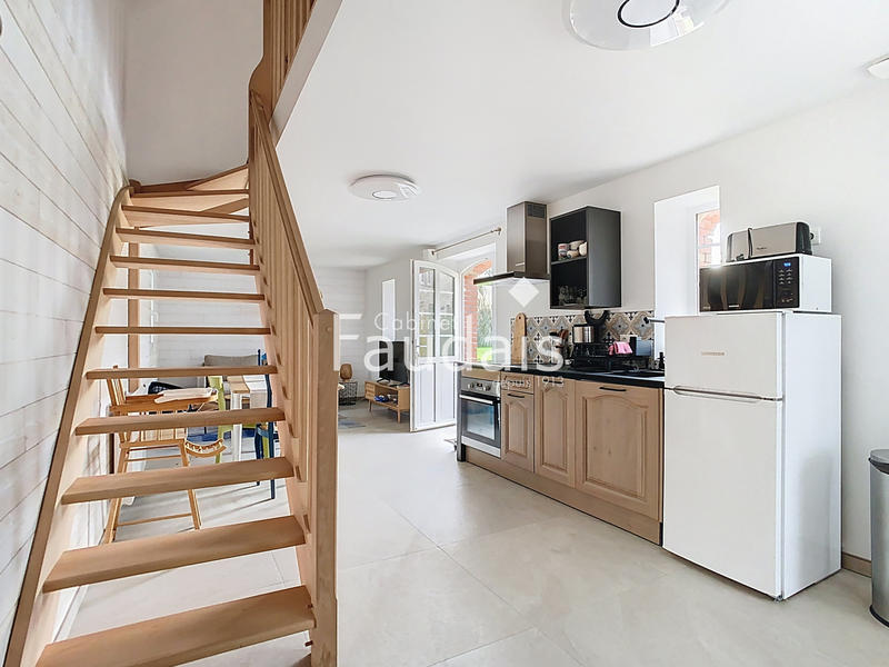 Propriété - 464 m² - 17 pièces