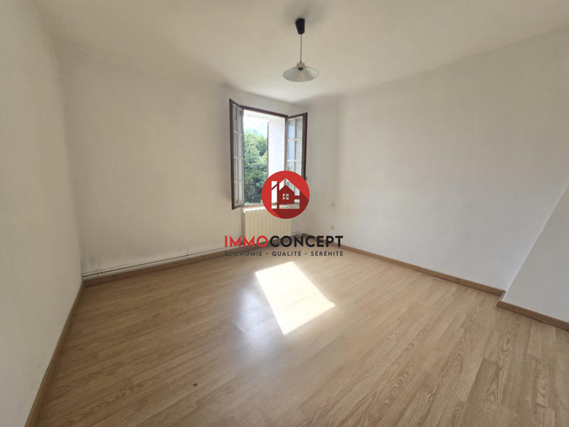 Maison - 96 m² - 5 pièces