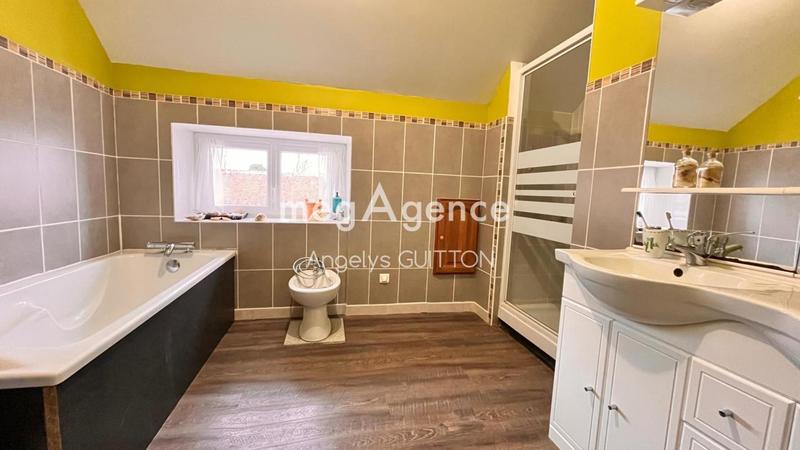 Maison - 384 m² - 15 pièces