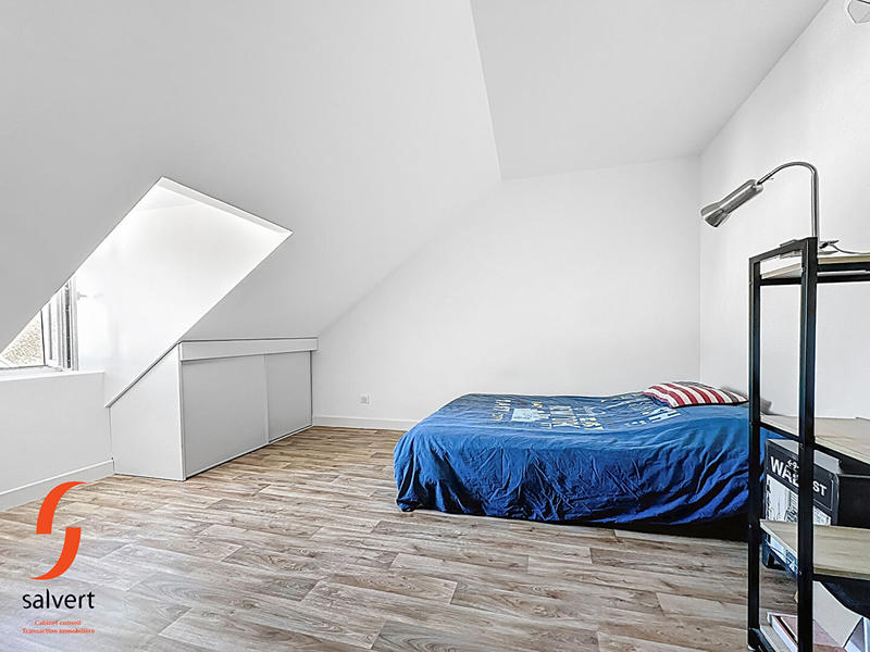 Maison - 140 m² - 5 pièces