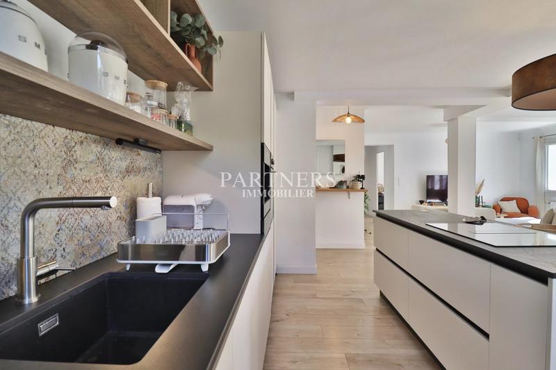 Maison - 140 m² - 6 pièces