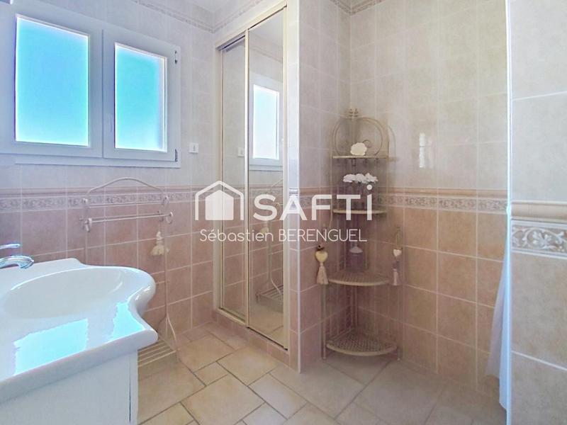 Maison - 230 m² - 7 pièces