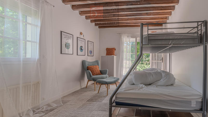 Maison - 170 m² - 7 pièces