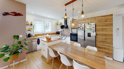 Maison - 86 m² - 4 pièces