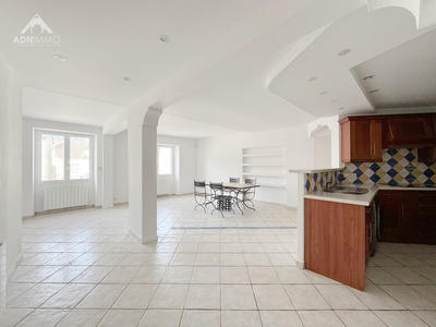 Appartement - 97 m² - 4 pièces