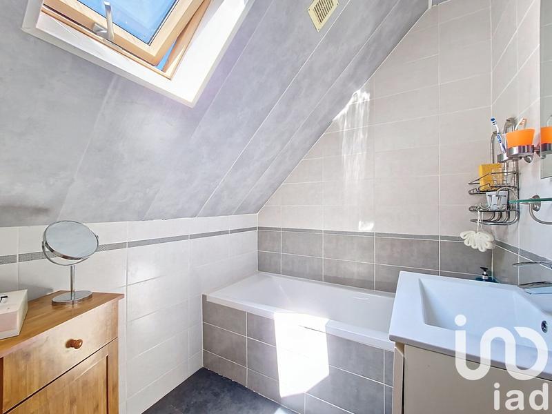 Maison - 110 m² - 6 pièces