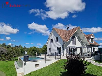 Maison - 155 m² - 6 pièces