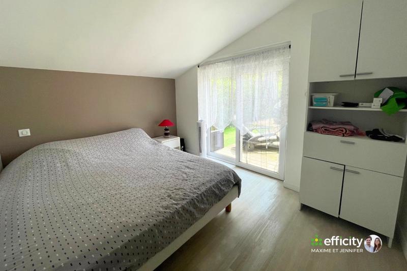 Maison - 92 m² - 5 pièces