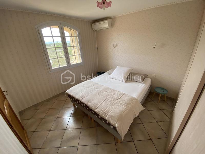 Maison - 180 m² - 6 pièces