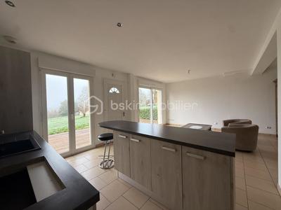 Maison - 103 m² - 4 pièces