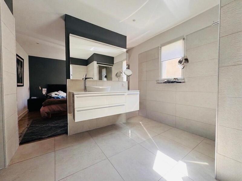 Maison - 158 m² - 5 pièces