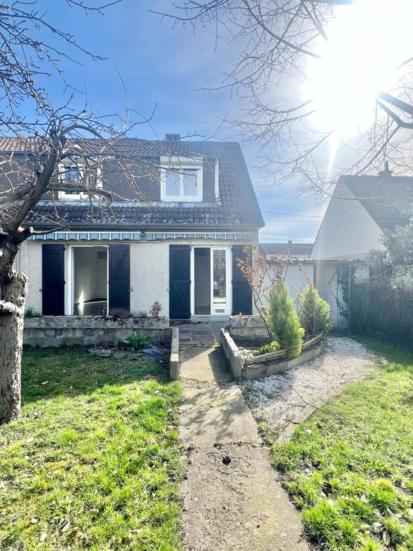 Maison - 83 m² - 4 pièces